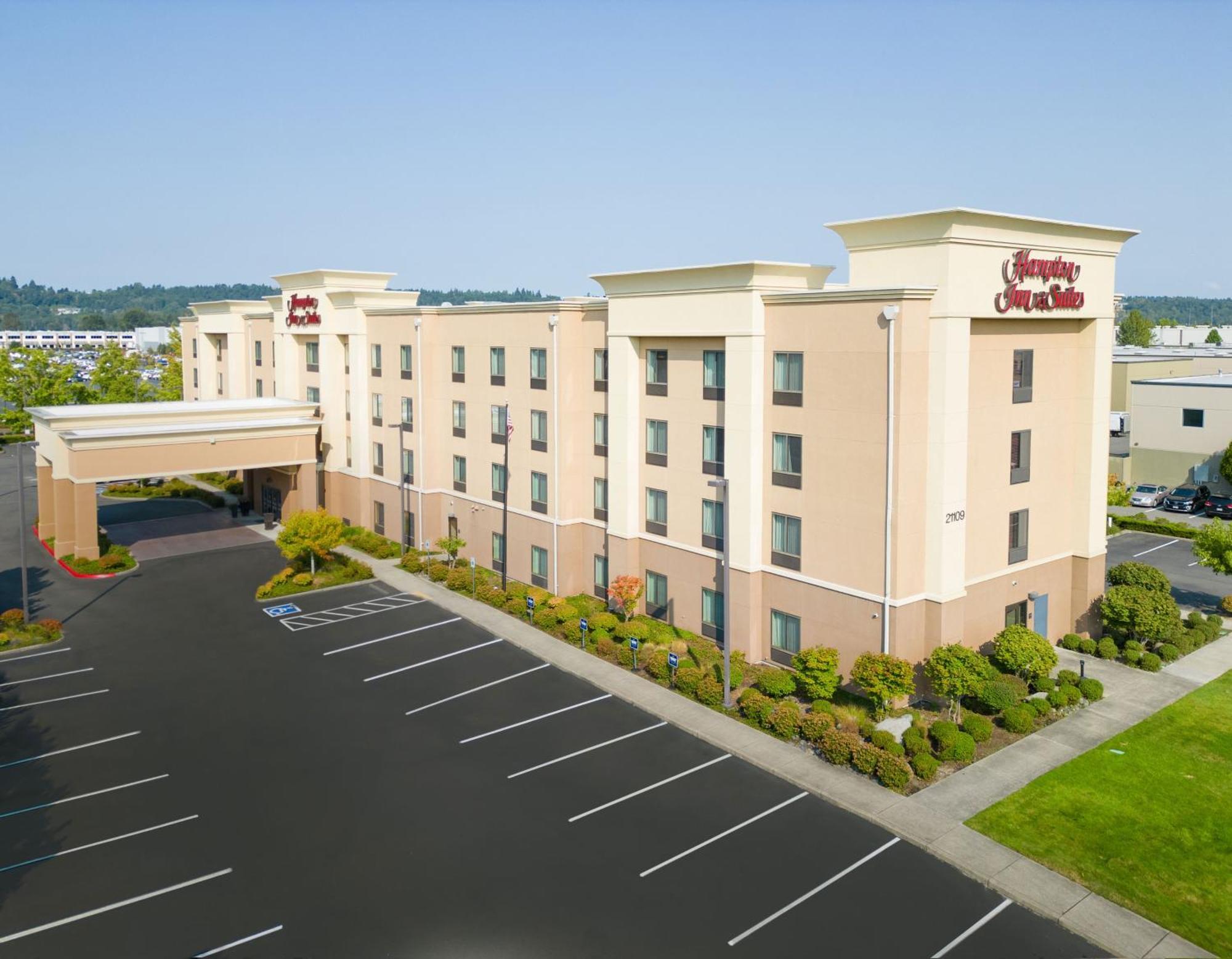 Hampton Inn & Suites By Hilton Seattle/Кент Экстерьер фото