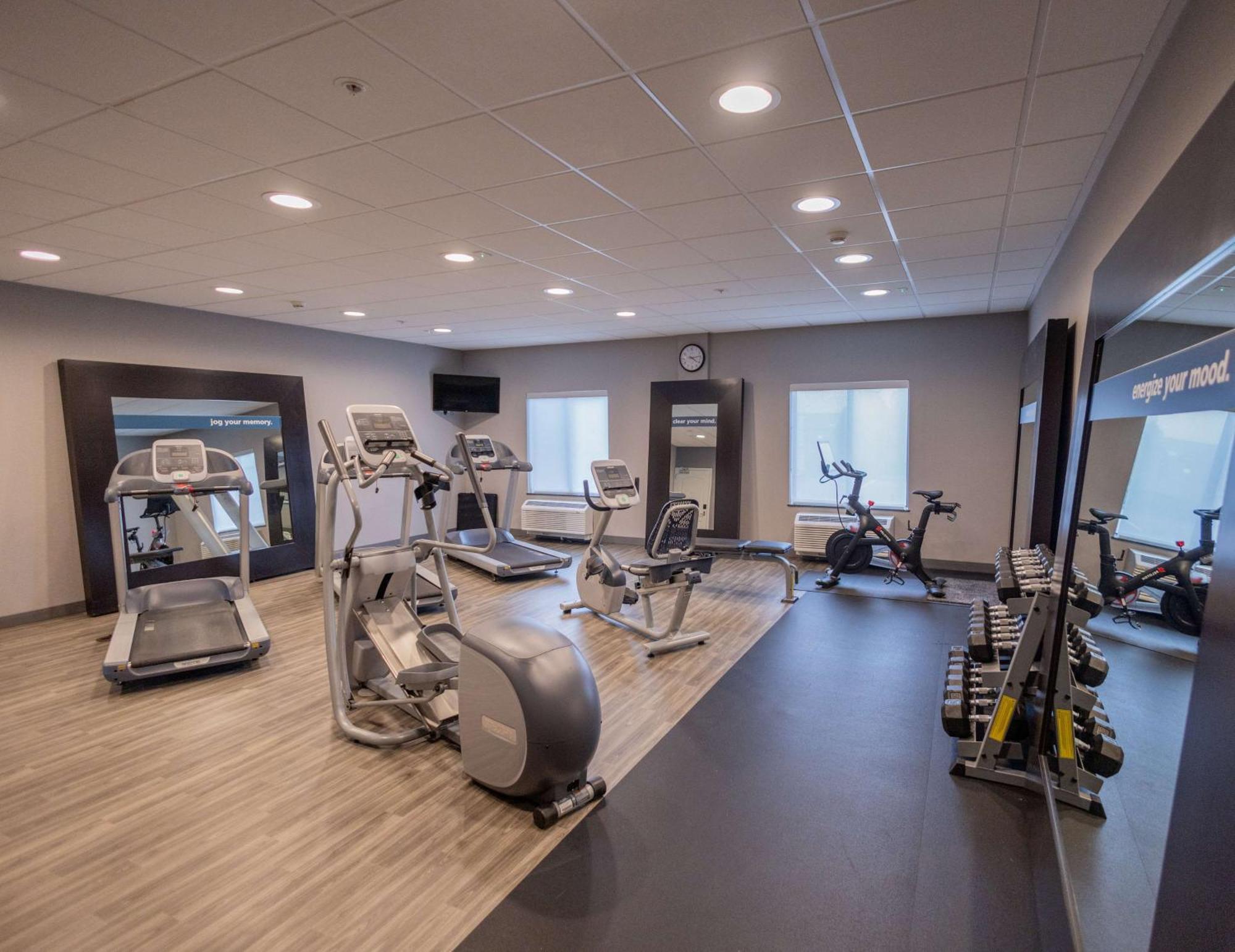 Hampton Inn & Suites By Hilton Seattle/Кент Экстерьер фото