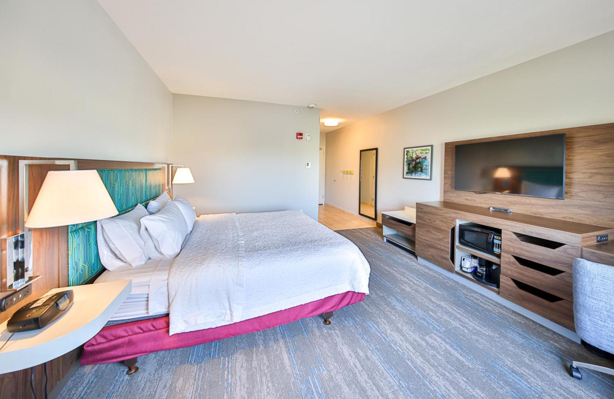 Hampton Inn & Suites By Hilton Seattle/Кент Экстерьер фото