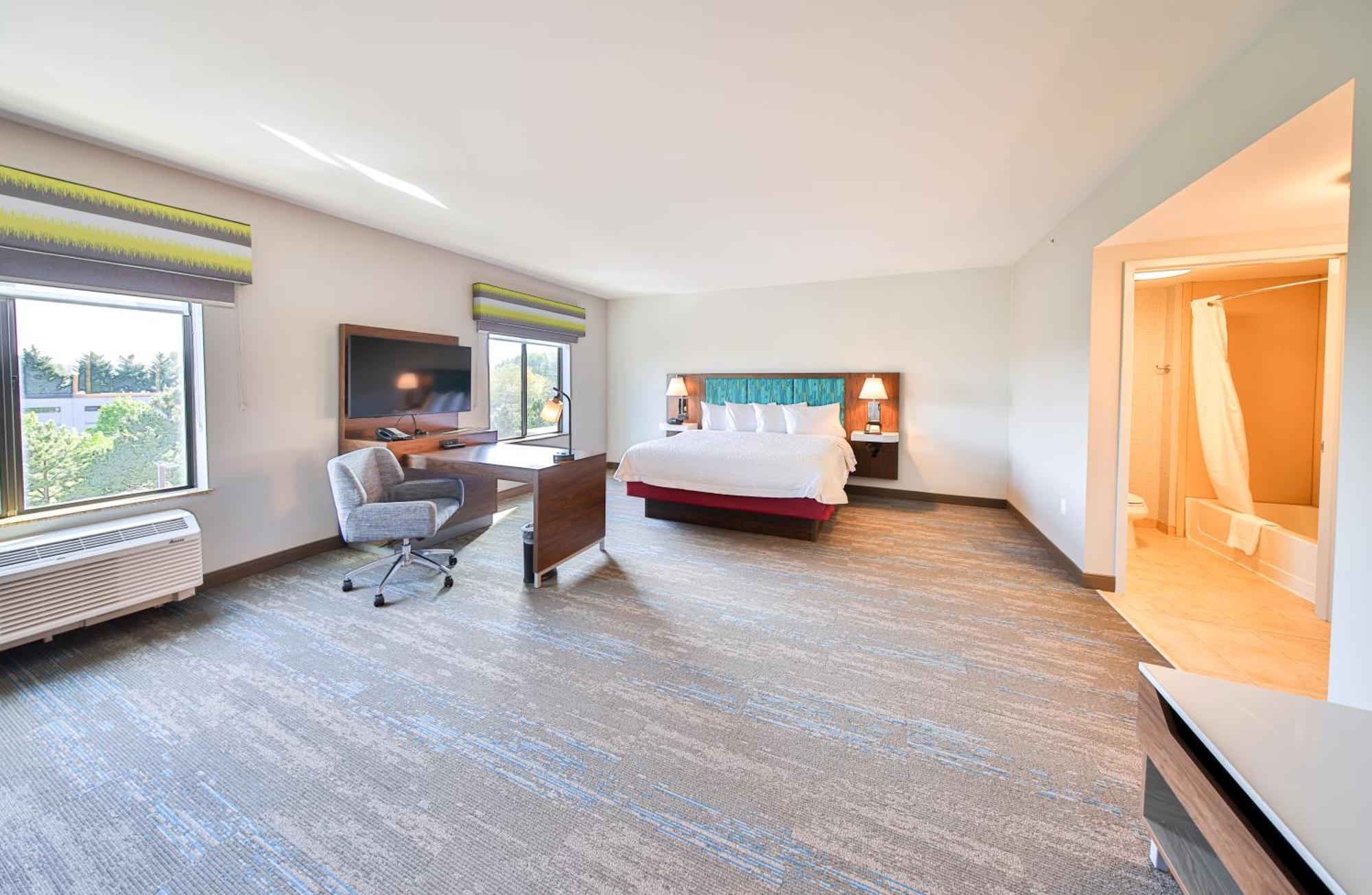 Hampton Inn & Suites By Hilton Seattle/Кент Экстерьер фото