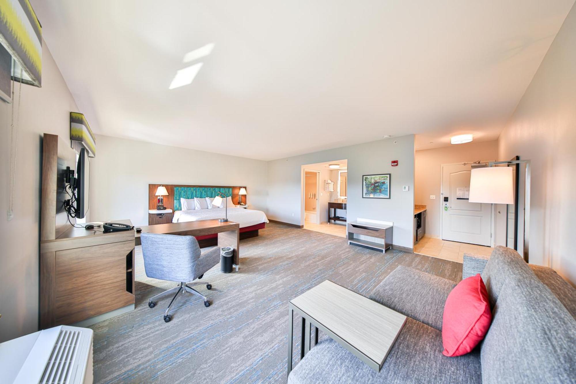 Hampton Inn & Suites By Hilton Seattle/Кент Экстерьер фото